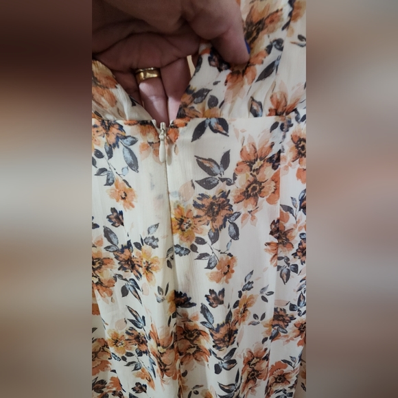 Ali &Jay Romper - Picture 8 of 9